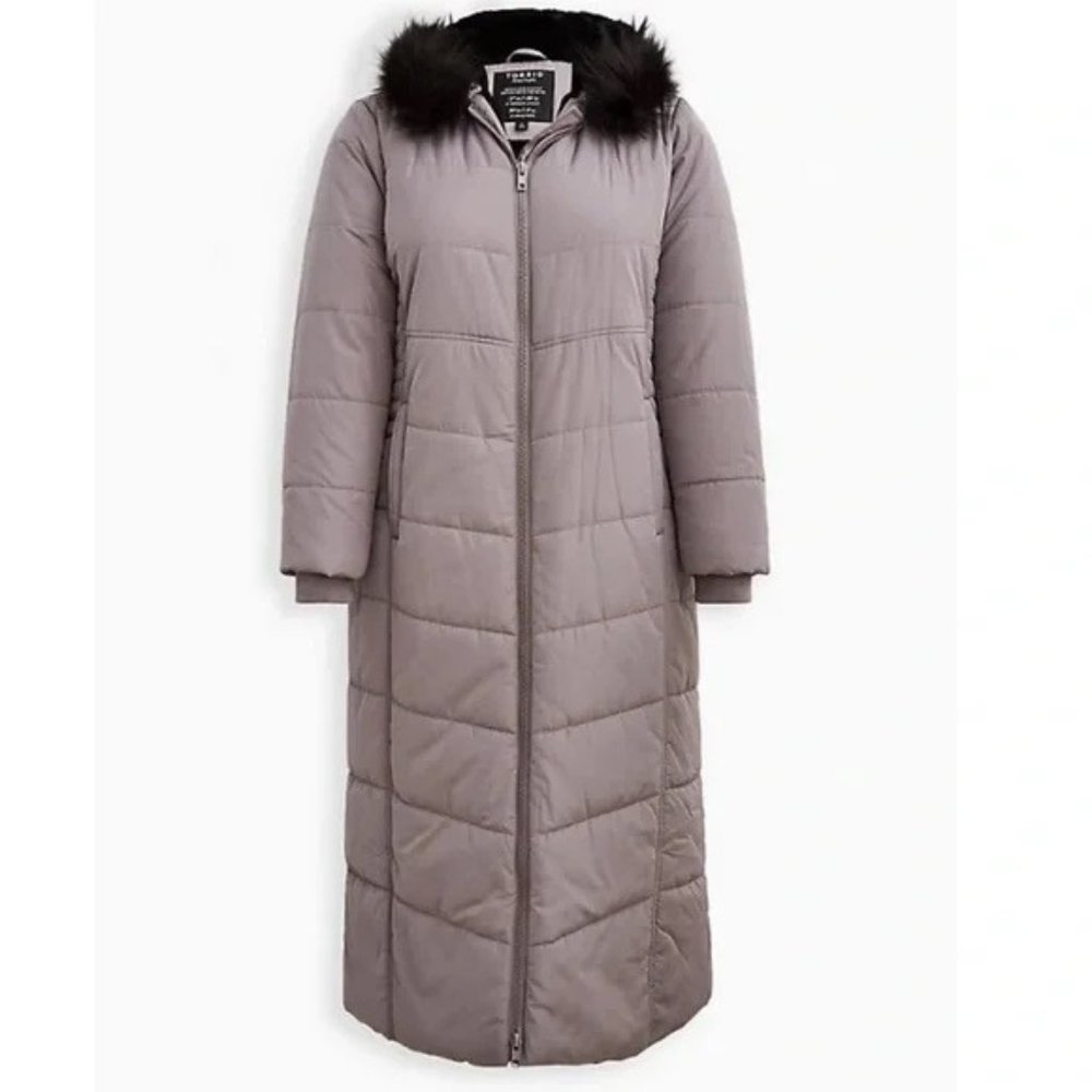 NWT size 4 Torrid Longline Fit & Flare Puffer Coat - Twill Grey